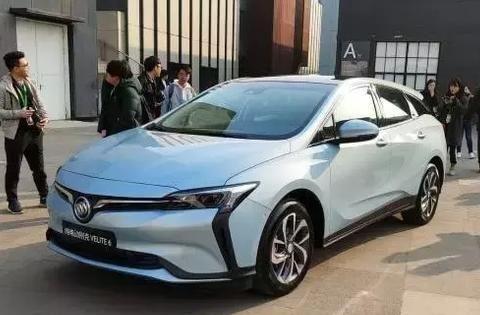 特斯拉续航1000公里新车开始预订 网友评论一针见血