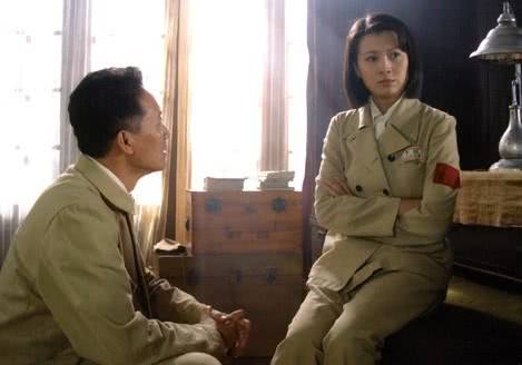 李幼斌从不提起的岳父身份被曝光,网友:原来背