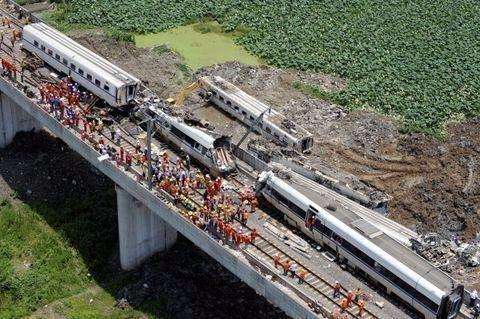 为什么高铁上抽烟, 终身不得乘坐高铁? 