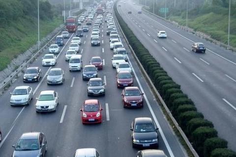 北京车牌不值钱了？乘用联秘书长呼吁逐步取消限购 