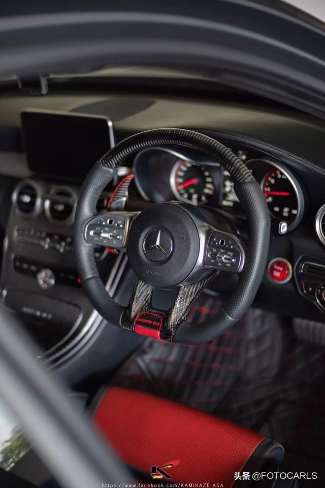 实拍|全新奔驰AMG C63 R,纯碳纤维座椅,咽口水了么