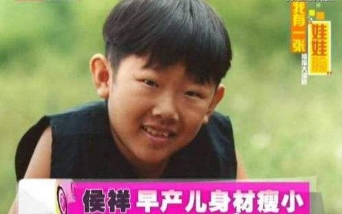 身高158出道15年只演小孩今33岁和老婆合照像母子