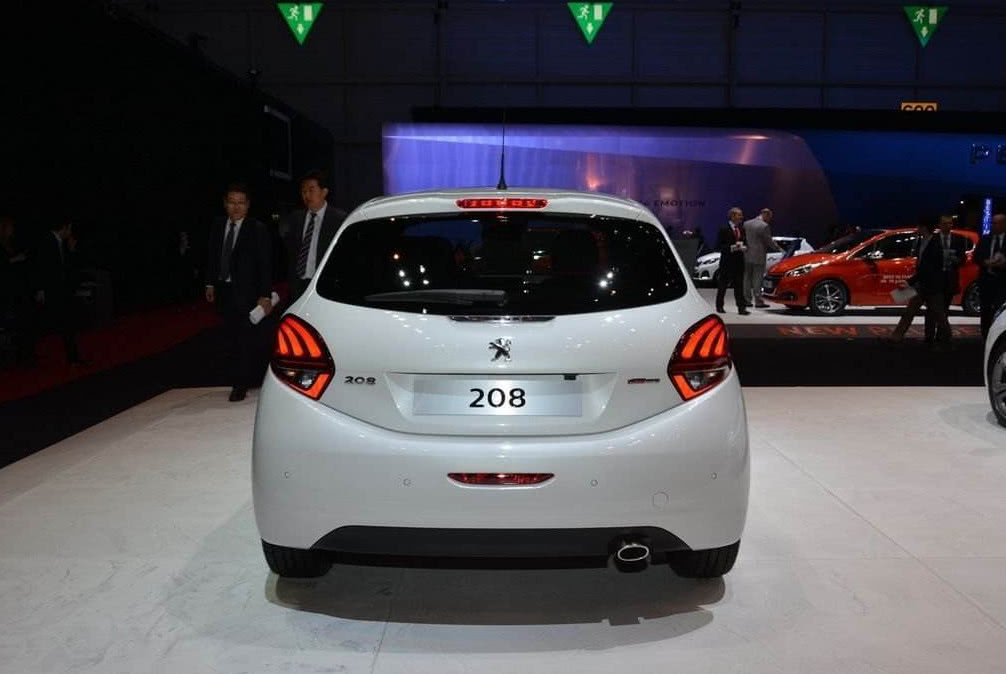神龙标致208来袭,1.2T+8AT,或售7.2-13.8万