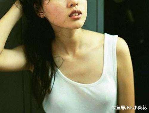 看见外国美女不穿内衣出门中国女人为什么不敢模仿