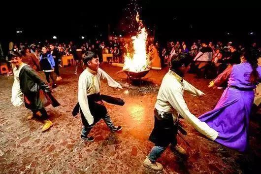 藏式婚礼有哪些习俗?从择偶到结婚需要注意什