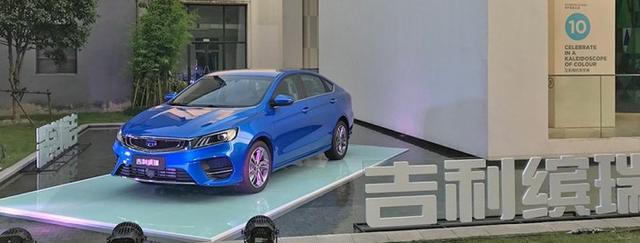 吉利小博瑞正式亮相，不仅颜值美如画，还有液晶仪表LED大灯