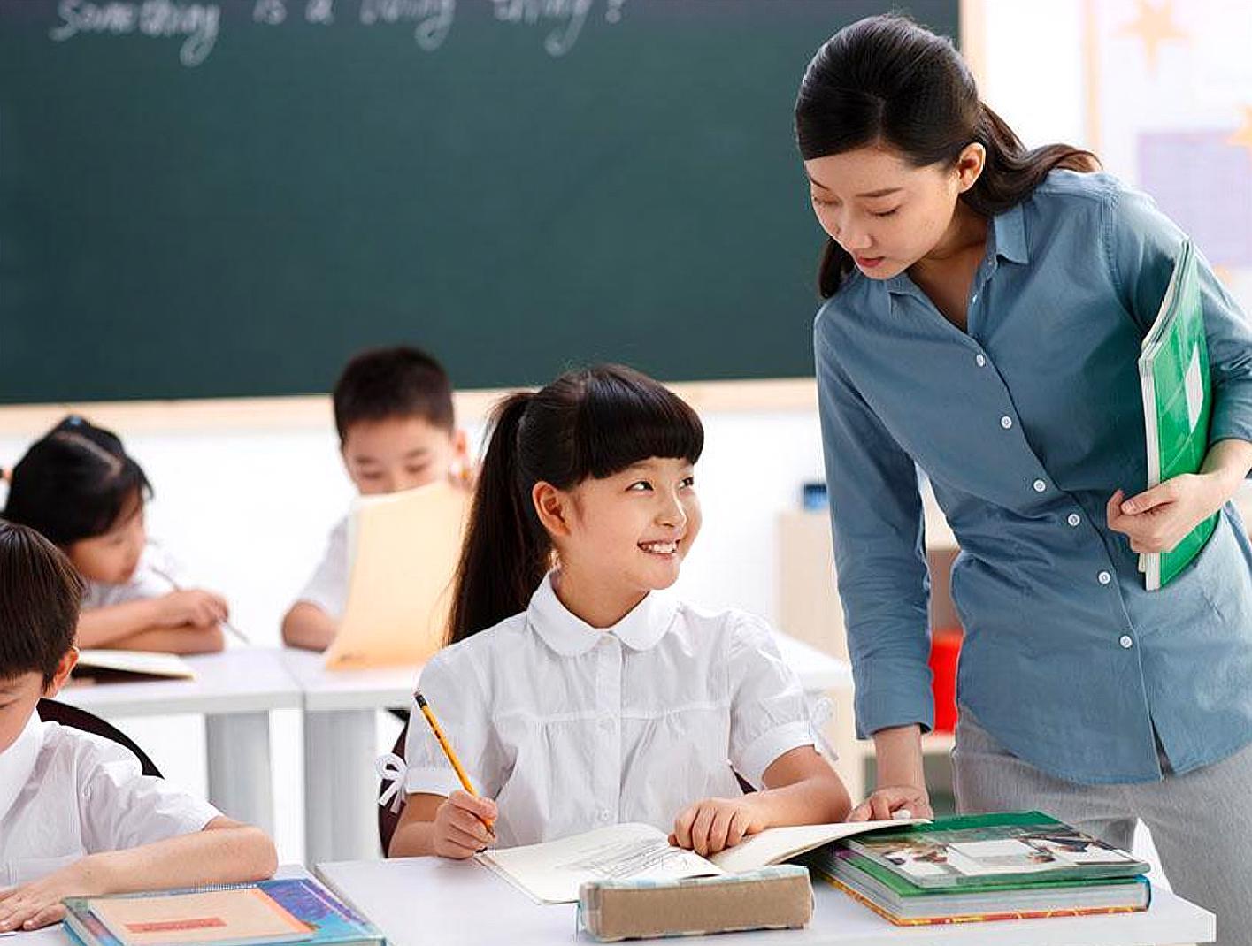 教育部通知:严禁中小学区分快慢班,家长质疑:实验班怎么办?