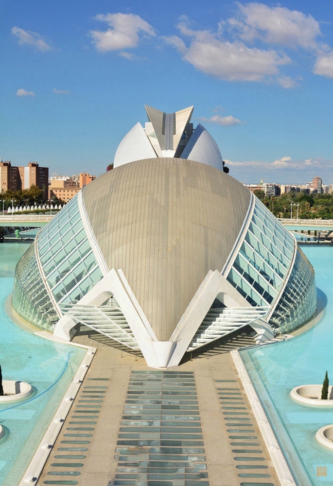 全球最美建筑:投资超过10亿欧元,仿如未来魔幻城