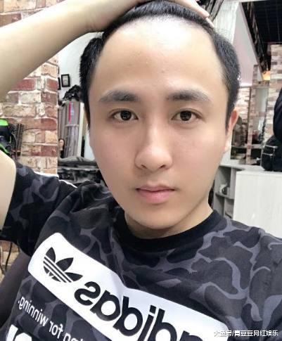 快手大乱! 二驴终于被封杀, 只因说错一句话, 散