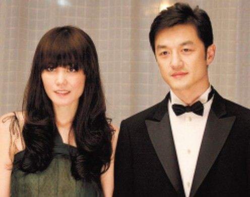 头婚娶了二婚女的4大男星,靳东上榜,最后一个