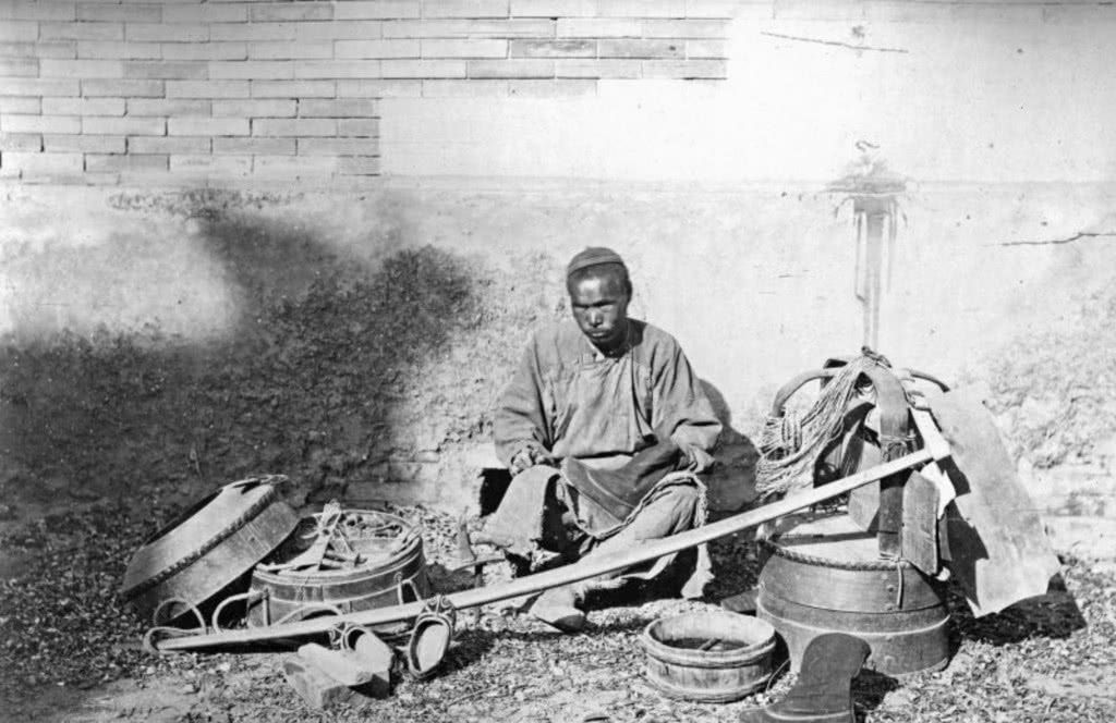 100年多前的人过得有多苦？看看这些清朝老照片就知道了