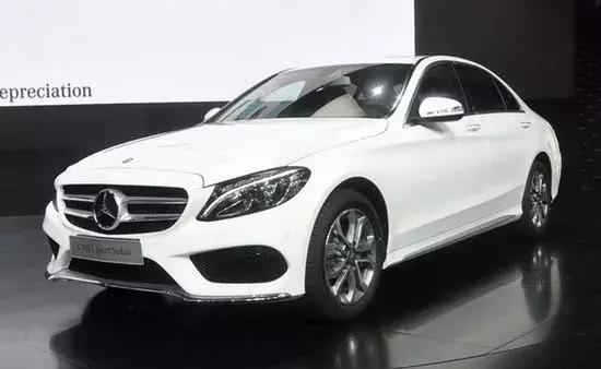 吓坏新手、女司机,北京奔驰E级国内现多起断