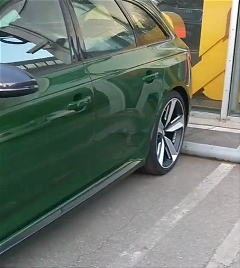 “橄榄绿”RS4到店,4.1秒破百,外观低调仍被称“买菜车”