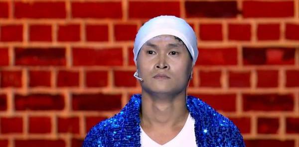宋小宝《欢乐喜剧人》中四个助演三个都火了，唯独他不温不火！