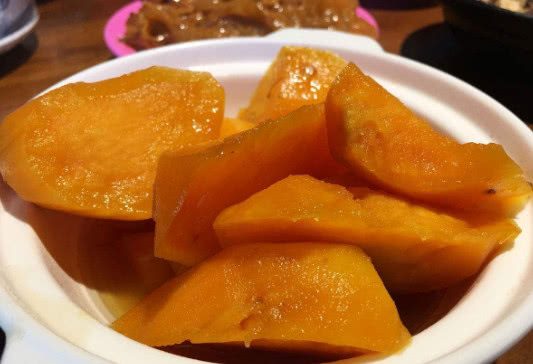 女人每天吃红薯,减肥抗衰老,医生提醒:这3种吃