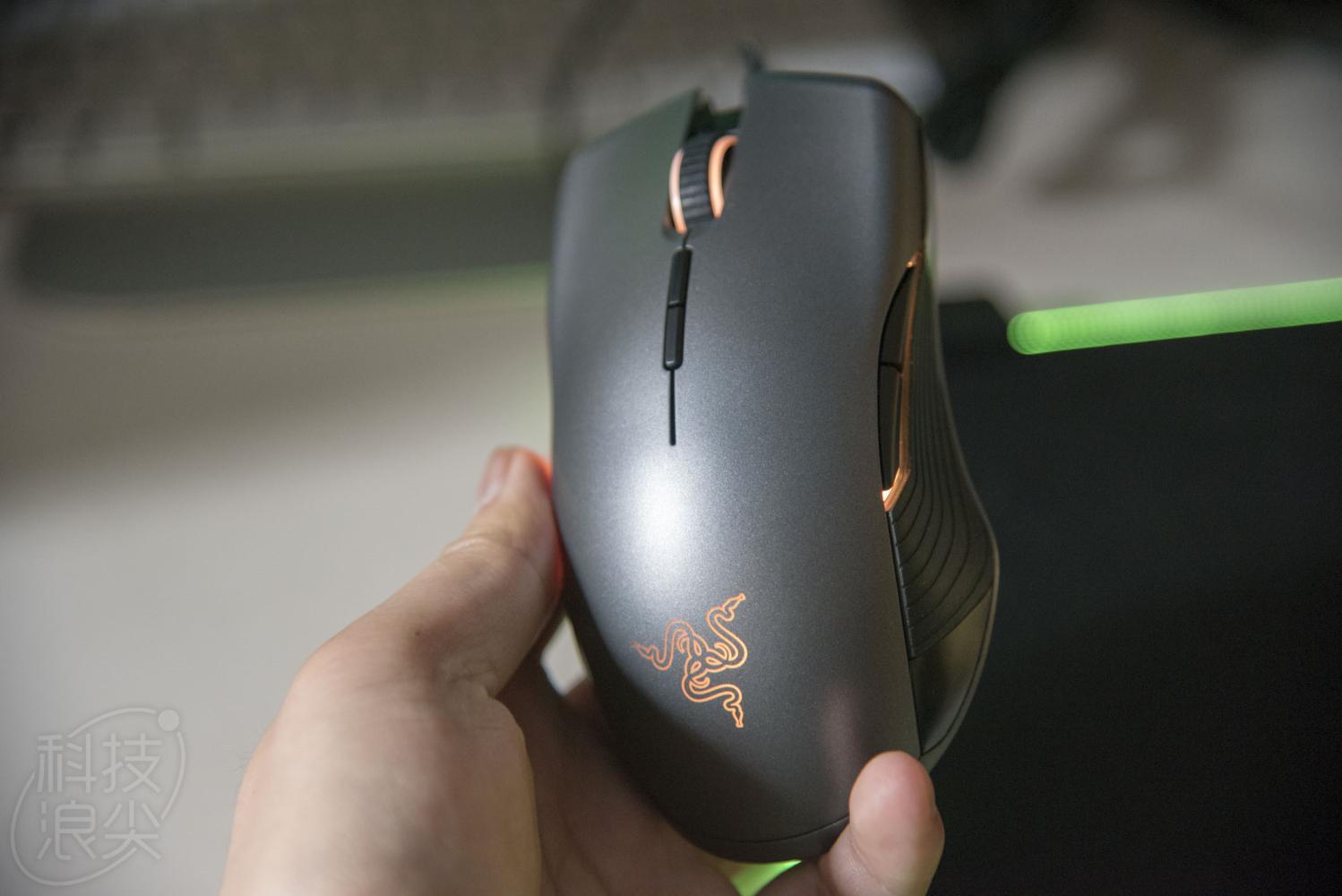 雷蛇锐蝮蛇竞技版评测:韦神4AM战队专用,压枪