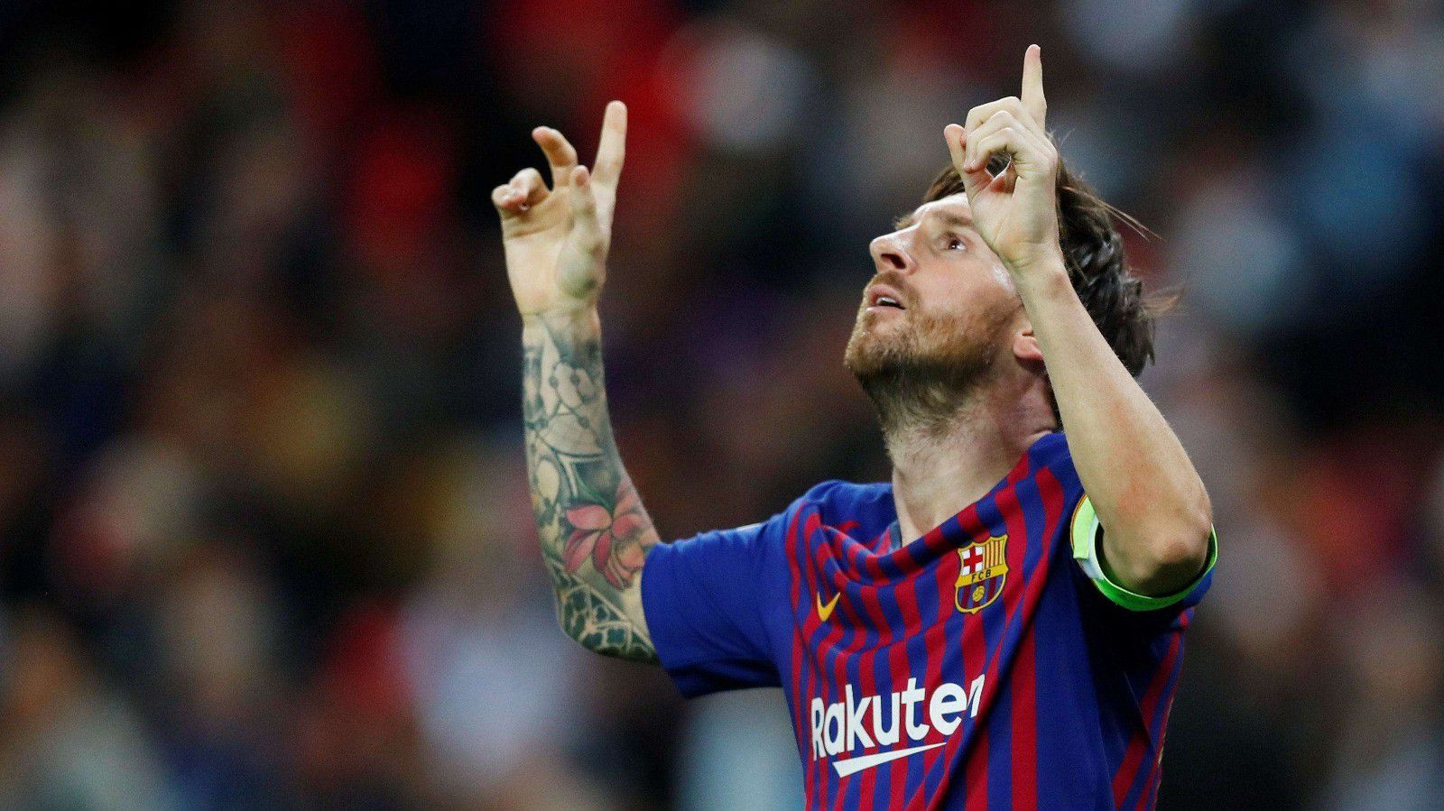 足坛球员教练年收入排行:梅西1.3亿欧居首 4名