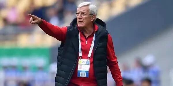 日本男足为何要学习中国男篮?球迷本该自豪,想