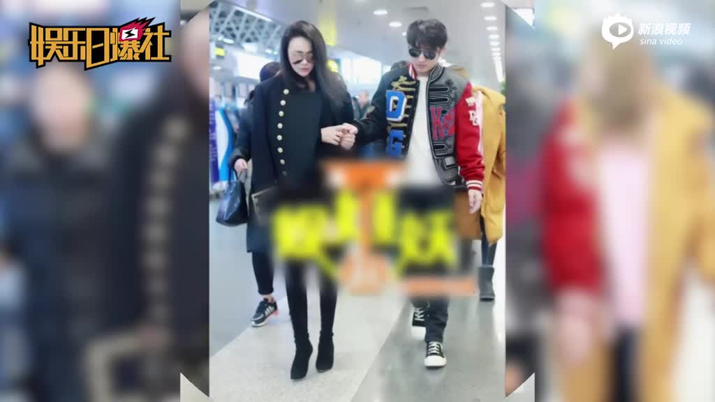 邹市明比赛台下冉莹颖_邹市明比赛收入(2)