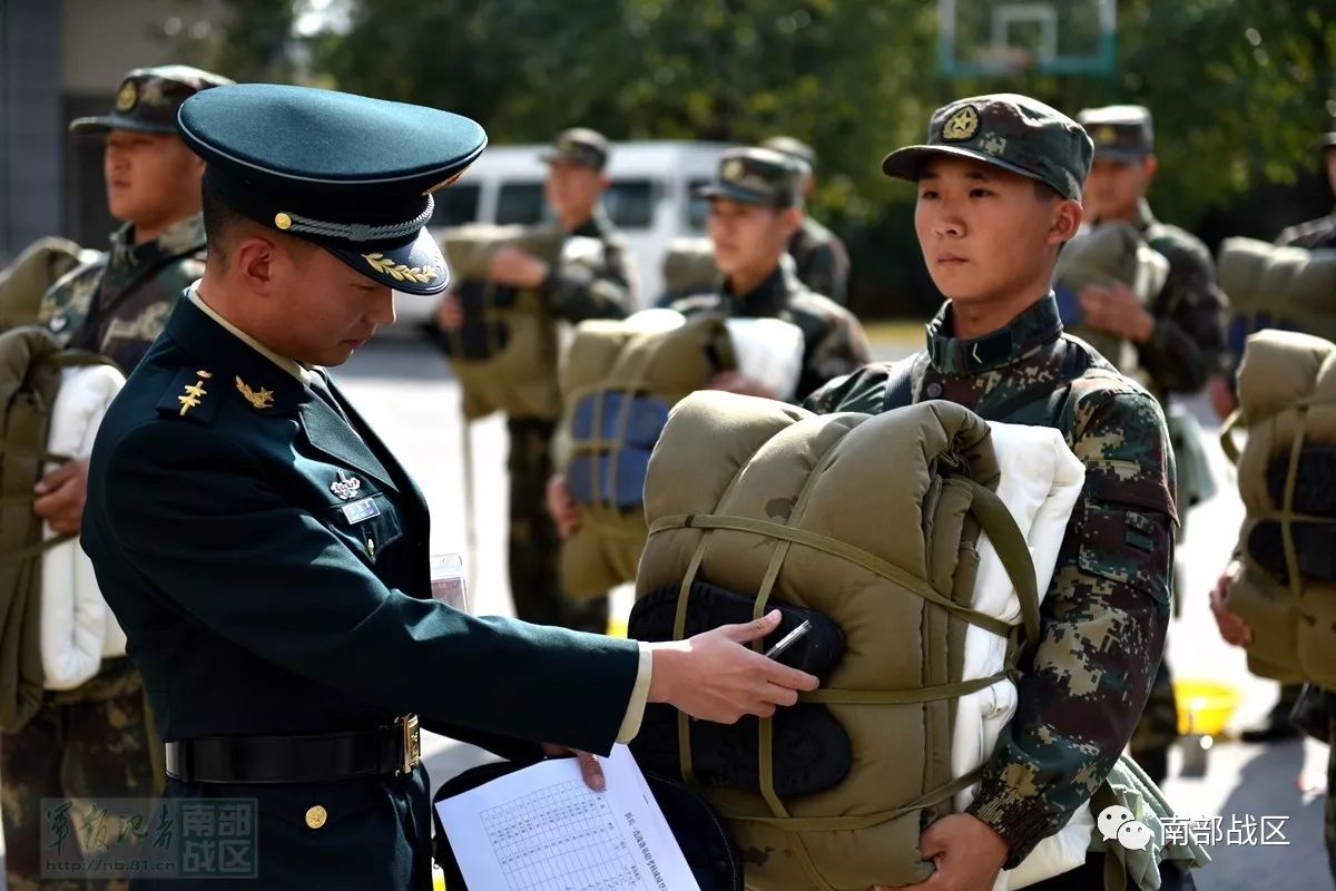 火箭军某部新兵结业考核,兵哥哥们爆发惊人的