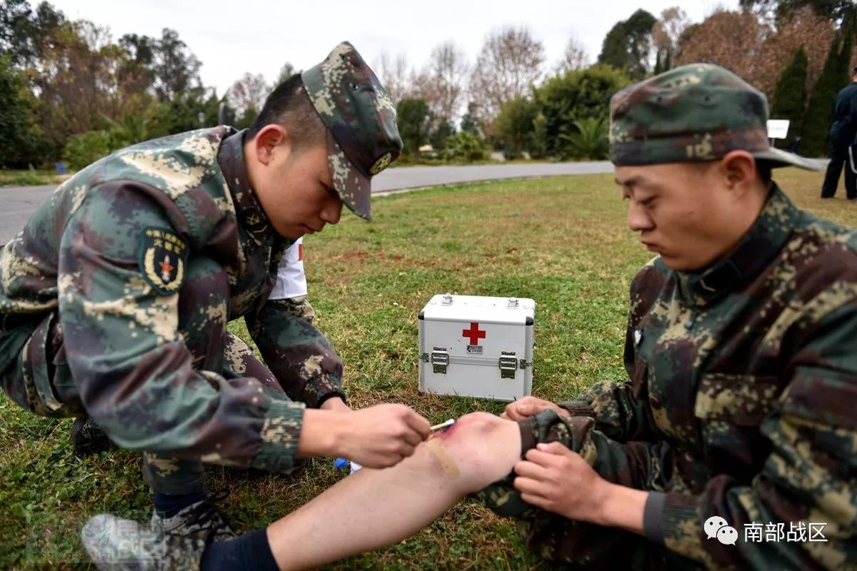 火箭军某部新兵结业考核,兵哥哥们爆发惊人的