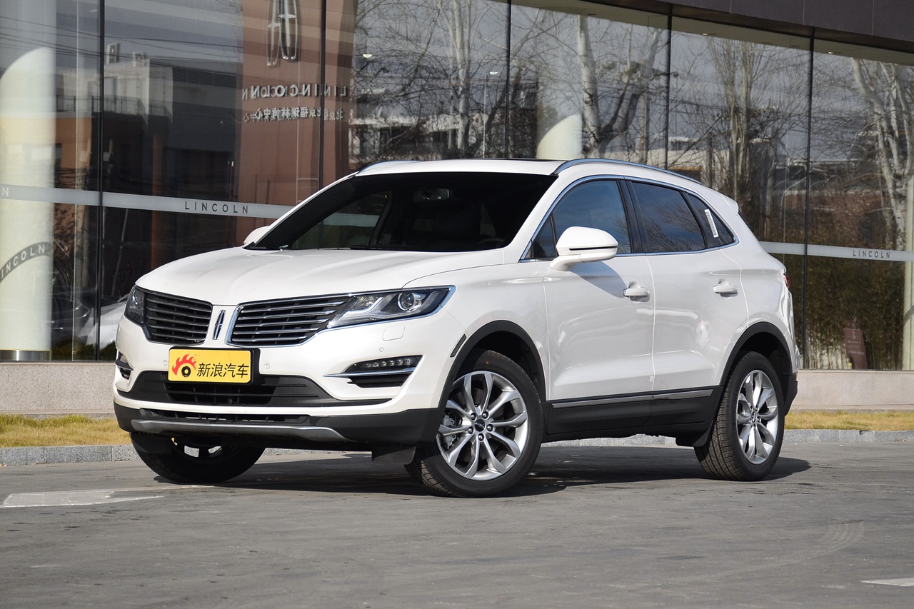 哪款动力出众 2017款林肯MKC PK 2017款格越