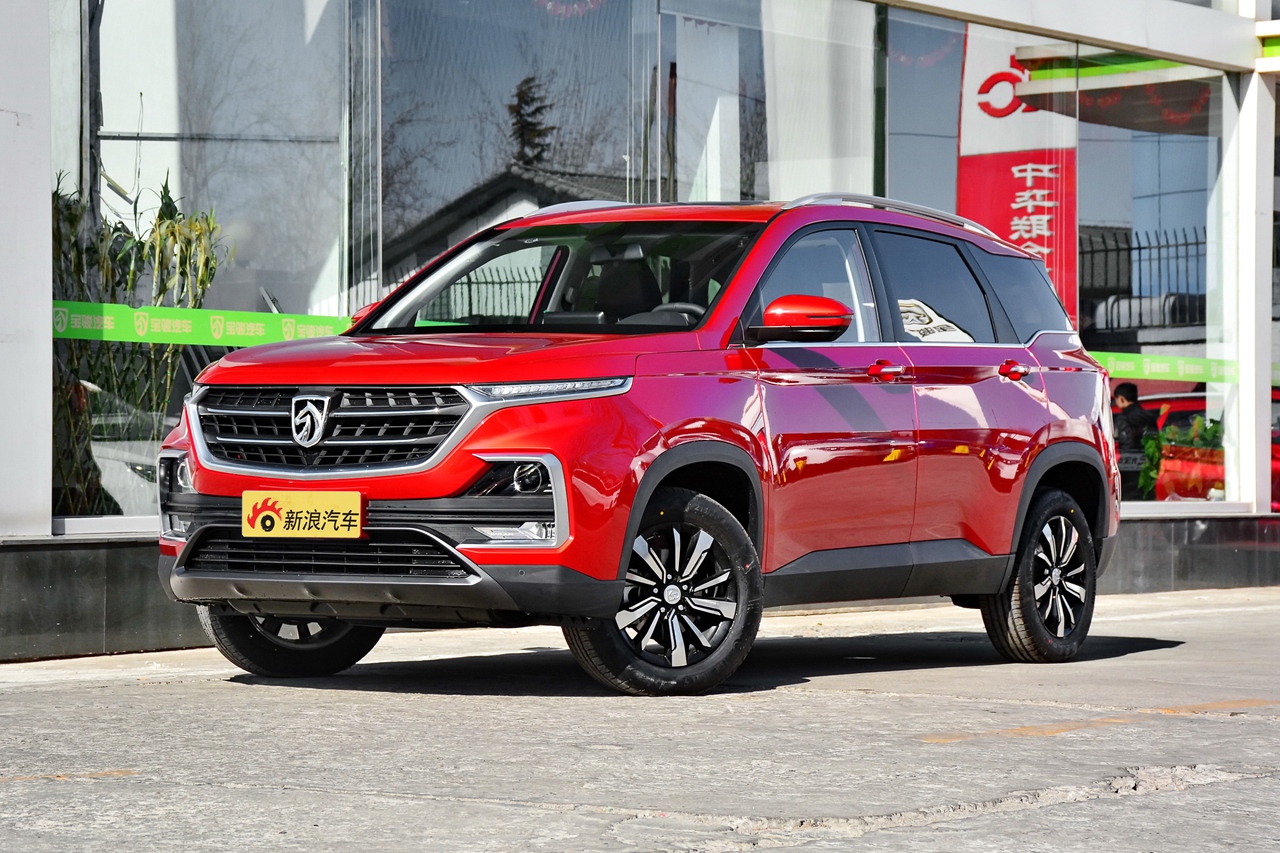 车型对对碰：2018款宝骏530 VS 2018款哈弗H2s之内饰配置