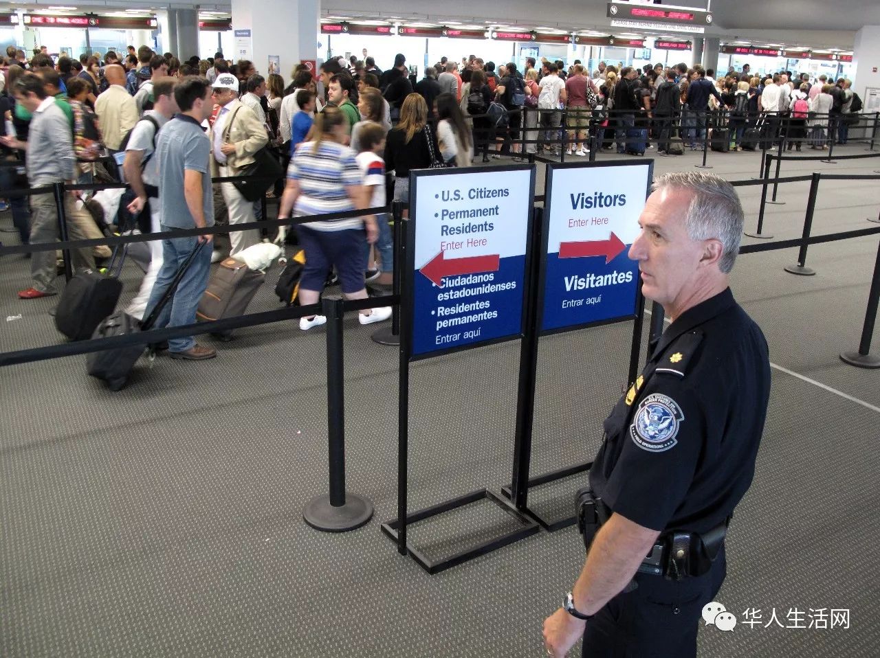 美国海关严查再升级 查微信?