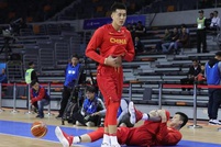 中国男篮蓝队赛前热身