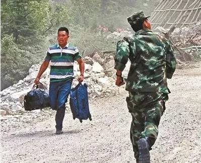 12月18日，最值得你分享的10条军事微信