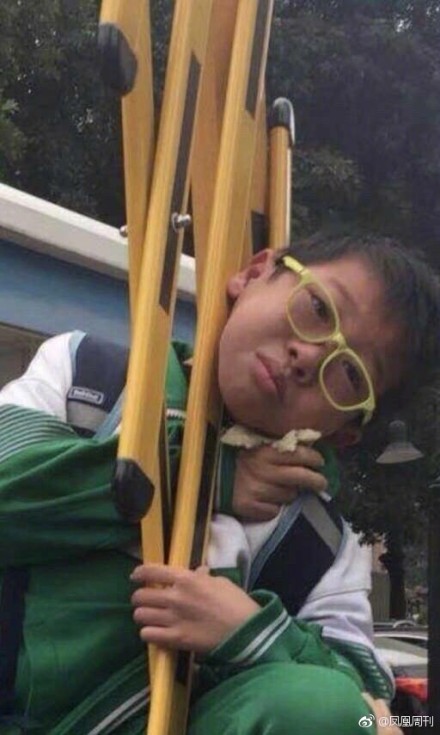 这绝望害怕生无可恋的表情也是生动…对不起我没忍住噗哈哈哈