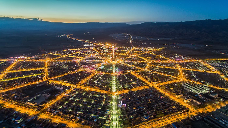 伊犁有多少人口有多少人口_伊犁小老窖是多少度(2)