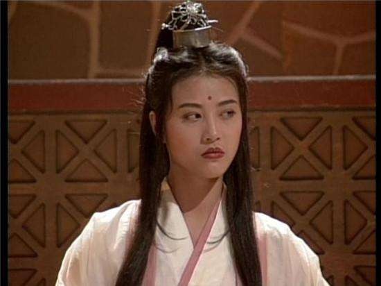 周海媚出演灭绝师太美貌依旧, 不禁怀念起她演的周芷若