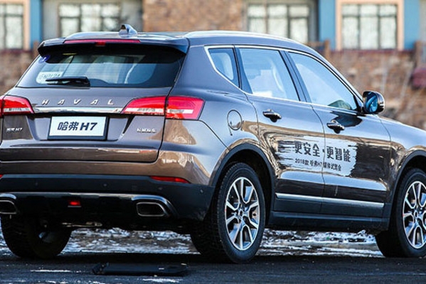 试驾2018款哈弗H7，底盘紧致不输合资SUV，2.0T+6速双离合扭矩355