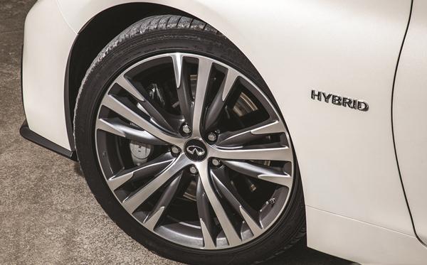 捷豹XE,英菲尼迪Q50,捷恩斯G70谁强谁弱?