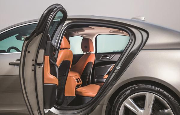 捷豹XE,英菲尼迪Q50,捷恩斯G70谁强谁弱?