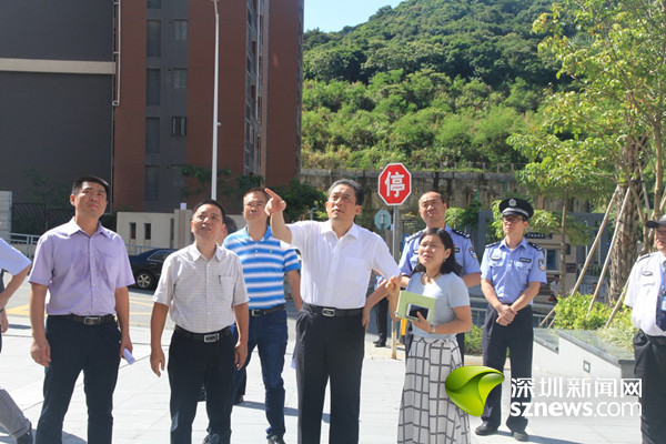 区委书记贺海涛带队检查节前安全生产工作