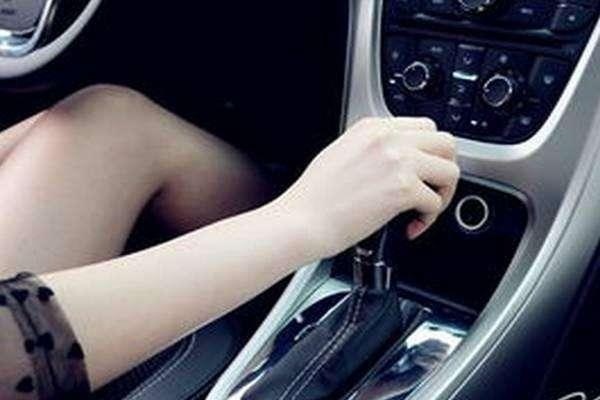 新手如何开好手动挡汽车?避开这6个驾驶陋习算成功一半