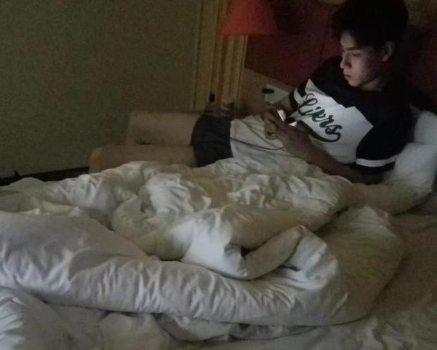 胡一天前女友澄清约p绯闻,承认整容反获网友点赞:教科