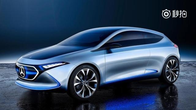梅赛德斯奔驰首款电动车EQA问世！长春车天下汽车街拍  ​