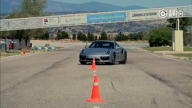 不愧是跑车，2016款保时捷911 Turbo S麋鹿实验！长春车天下汽...