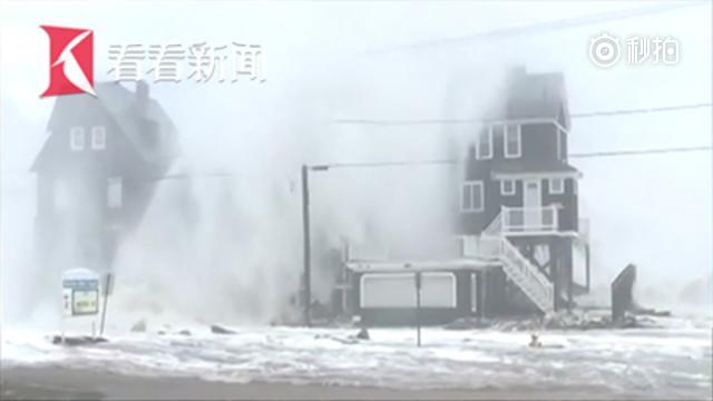 美国遭遇极端天气 “怪兽级”巨浪瞬间吞没房屋