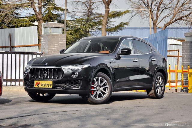 2018款Levante 3.0T自动350Hp 标准版
