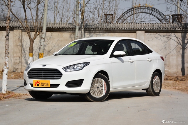 2017款福睿斯改款1.5L手动舒适型