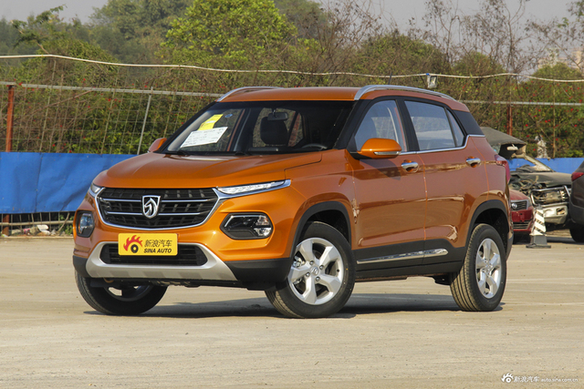 2017款宝骏510 1.5L手动时尚型