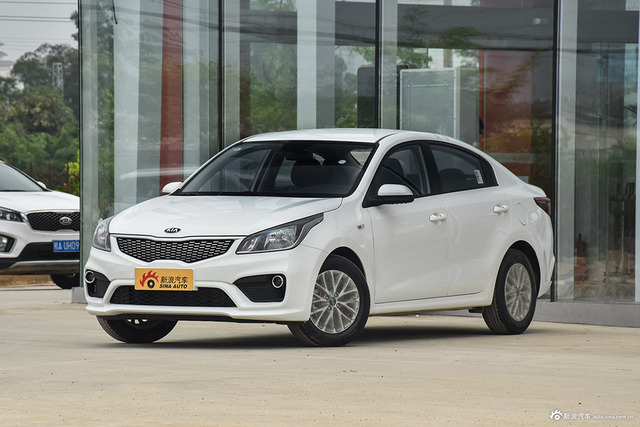 2017款起亚K2 1.4L自动GLS三厢 