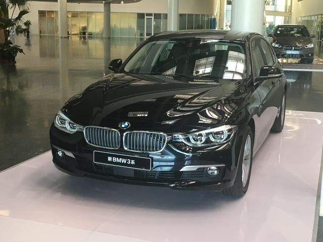 滴滴到宝马很奇怪?滴滴司机还遇到过在车上尿