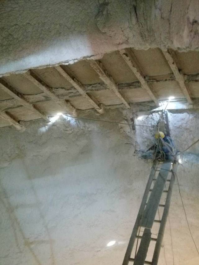 零伤亡,无污染,高效率,真正的清库机器人来了!