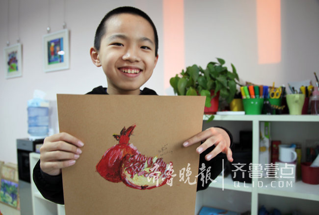 为爱圆梦!10岁脑瘫男孩在医院办起别样画展