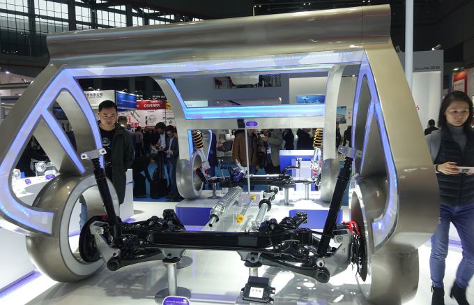 上海国际汽车零配件展览会开幕：真正车迷的嘉年华